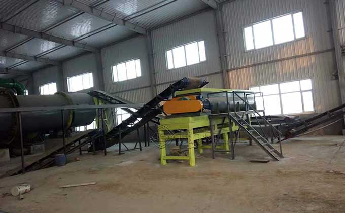 雞鴨豬牛羊等養(yǎng)殖戶如何根據(jù)自己的養(yǎng)殖規(guī)模不同來配置有機肥生產線設備