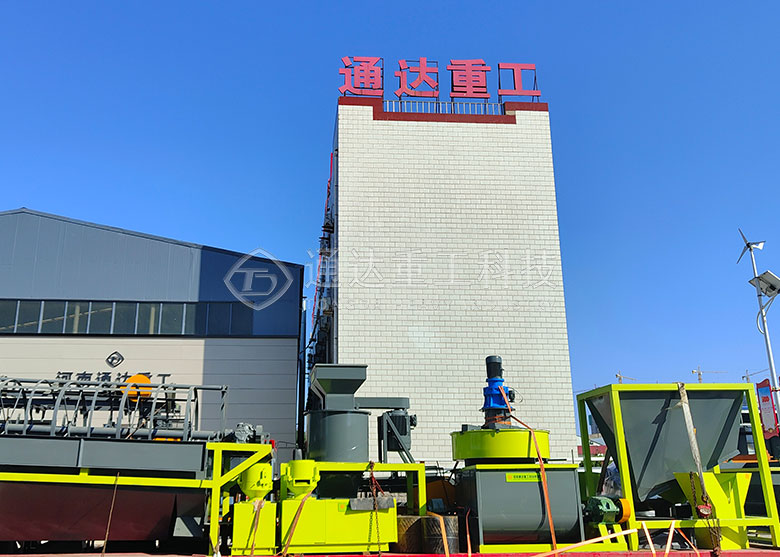 生產(chǎn)有機(jī)肥料全部設(shè)備需多大面積的廠房?年產(chǎn)1萬(wàn)噸有機(jī)肥生產(chǎn)線需要多大的場(chǎng)地面積、條件要求、工藝流程