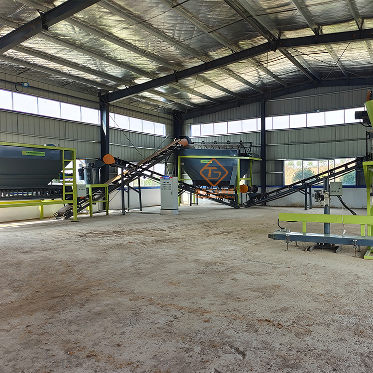 養(yǎng)了2000頭牛,牛糞有機肥生產(chǎn)設備需要哪些